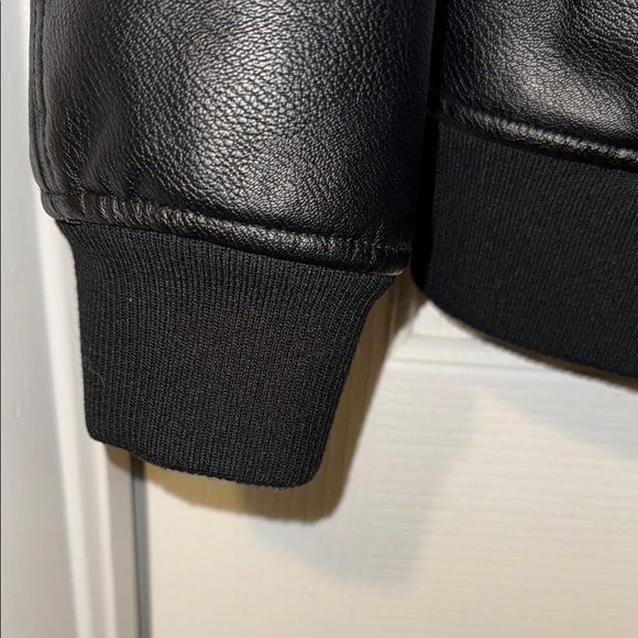 Men's Levi Black Jacket 🖤 - Picture 4 of 11